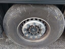 SCHMITZ CARGOBULL SKO24 ThermoKing SLXi 300