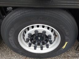 SCHMITZ CARGOBULL SKO 24 Thermo King SLXi 300