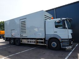 Mercedes-Benz AXOR 2529 6x2 Closed box with Woma high pressur...