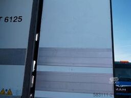 SCHMITZ CARGOBULL / CH?ODNIA / THERMO KING SLX 300 / HAKÓWKA / O?