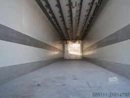 SCHMITZ CARGOBULL / CH?ODNIA / THERMO KING SLX 300 / HAKÓWKA / O?