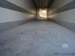 SCHMITZ CARGOBULL / CH?ODNIA / THERMO KING SLX 300 / HAKÓWKA / O?