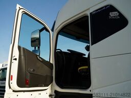 VOLVO FH 16 / 660 / 6x4 / DMC: 180.000 KG !! / RETARDE