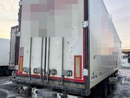 Schmitz Cargobull box semi-trailer with Carrier unit