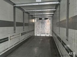 Schmitz Cargobull box semi-trailer with Carrier unit