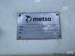 Metso LT1110S impact crusher with screen
