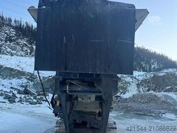 Metso LT1110S impact crusher with screen