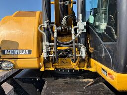 Caterpillar M313D VA - Outriggers + Blade