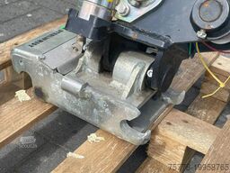STEELWRIST TMX S30 -180HA | TILT QUICKCOUPLER | TILTING CO...