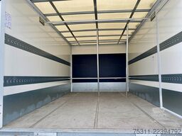 MERCEDES-BENZ Atego 818 4,35mKoffer*LBW+Tür*3x Sitze*AC*Autom.