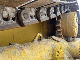 Caterpillar D8R - Single shank ripper