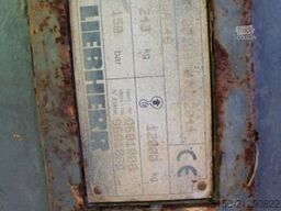 LIEBHERR R924 COMPACT VERSTELLAUSLEGER Nr.: 845