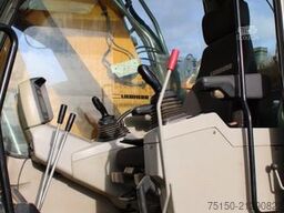 LIEBHERR R924 COMPACT VERSTELLAUSLEGER Nr.: 845