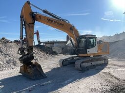 Liebherr R 930 NLC