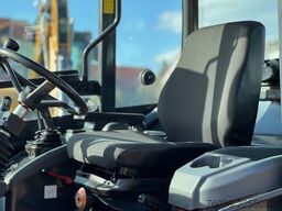 KOMATSU WA 65, WA70 , Palettengabel, 4- in 1 Schaufel