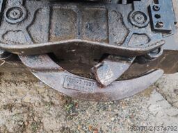 Volvo ECR145EL with Steelwrist rototilt and 2 buckets