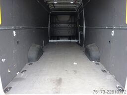 VW Crafter Kasten 35 lang plus Hochdach FWD