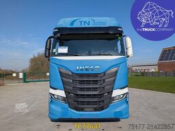 Iveco S-Way 460