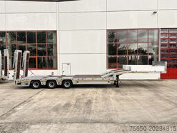 Möslein ST 3  3 Achs Satteltieflader neu