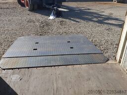 Stahlrampe Rampe Containerrampe Schwerlastrampe Auffahrampe