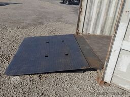 Stahlrampe Rampe Containerrampe Schwerlastrampe Auffahrampe