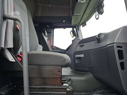 RENAULT T 440