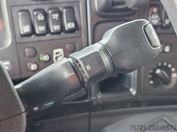 SCANIA P320 6X2*4 LAMBERET LIFT