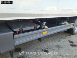 Mercedes Atego 816 4X2 8tonner Automatic 1500kg Tailgate...