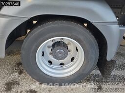 Mercedes Atego 1223 4X2 12tonner Automatic 1500kg Ladebo...