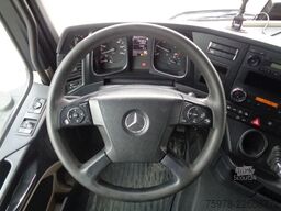 Mercedes-Benz Actros 1843