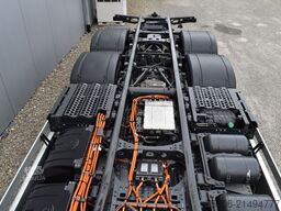 MERCEDES-BENZ eActros 300 L 6x2 AHK