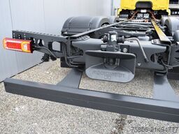 MERCEDES-BENZ eActros 300 L 6x2 AHK