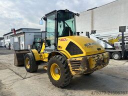 NEW HOLLAND W 80 B / Gabel + Schaufel