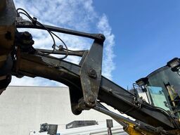 NEW HOLLAND W 80 B / Gabel + Schaufel