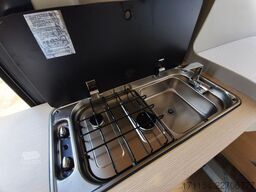 LMC Innovan pure 640, Automatik,Längsbetten,Model 27