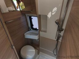 FORSTER Van 636 EB Flip mit Aufstelldach und Längsbetten