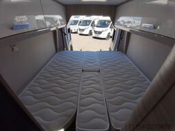 FORSTER Van 636 EB Flip mit Aufstelldach und Längsbetten