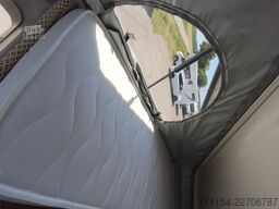 FORSTER Van 636 EB Flip mit Aufstelldach und Längsbetten