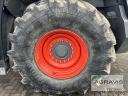 Claas TORION 1913