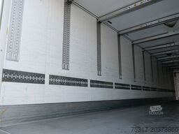 SCHMITZ CARGOBULL SKO 24/CARRIER 1550 VECTOR /DOPPELSTOCK /BLUMEN/