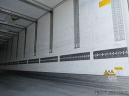 SCHMITZ CARGOBULL SKO 24/CARRIER 1550 VECTOR /DOPPELSTOCK /BLUMEN/