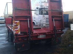 Vang SLHS machine trailer with hydraulic ramps