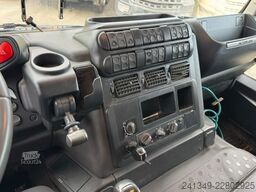 IVECO Trakker 410 6x4 Moser