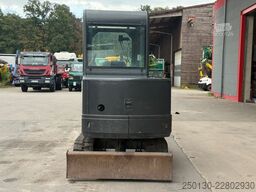 BOBCAT X 325 Gummikette/Tiefenlöffel/Grabenlöffel 1999