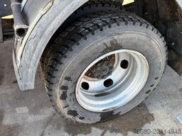 Mercedes-Benz SK 814 (3 WAY TIPPER / MANUAL PUMP / AUXILAIRY ...