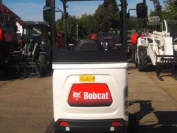 BOBCAT E 17 *2x Löffel* *Verstellfahrwerk* vgl 16 19 20
