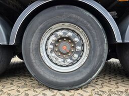 WIELTON NS-3 / Palettenkasten / Liftachse