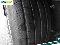 SCHMITZ CARGOBULL ThermoKing SLXi300 Doppelstock Palettenkasten