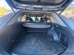 TOYOTA RAV 4 Hybrid 4x4 Lounge E - Hybrid PKW SUV 1. Hd