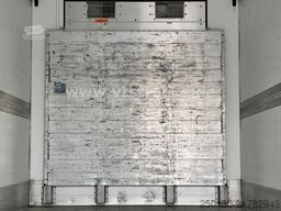 SCHMITZ CARGOBULL AKO18/L 7.35FP60 COOL CarrierVector Kühlanhänger